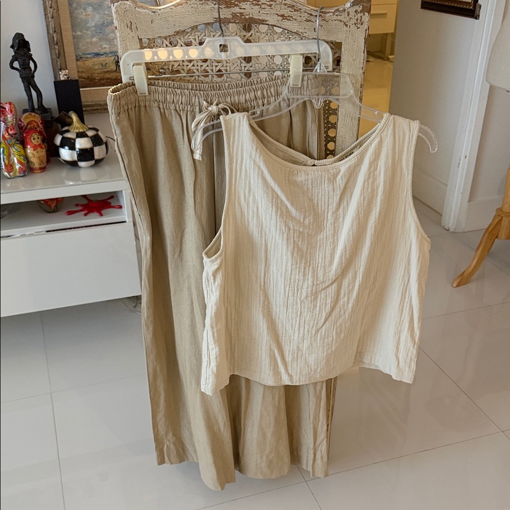 Max Studio Cream Sleeveless Knit Tank & Pants